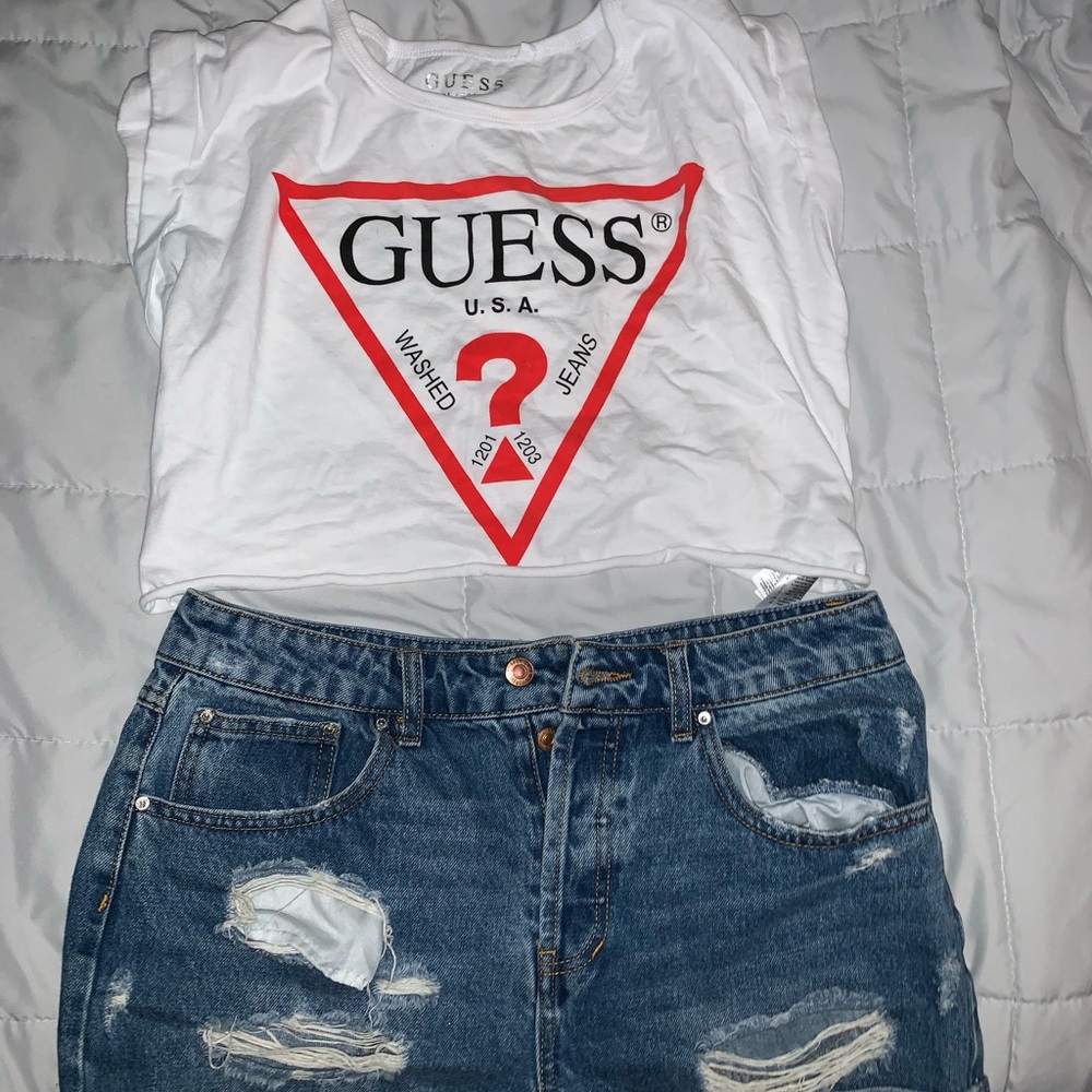 Guess crop top